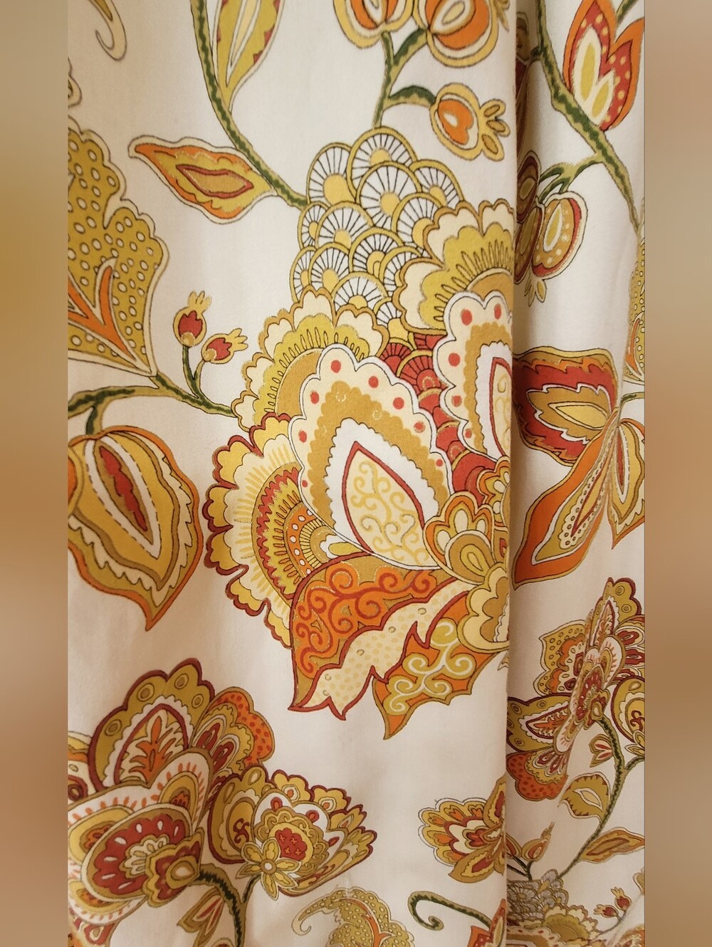 Retro Draperies 90's Floral